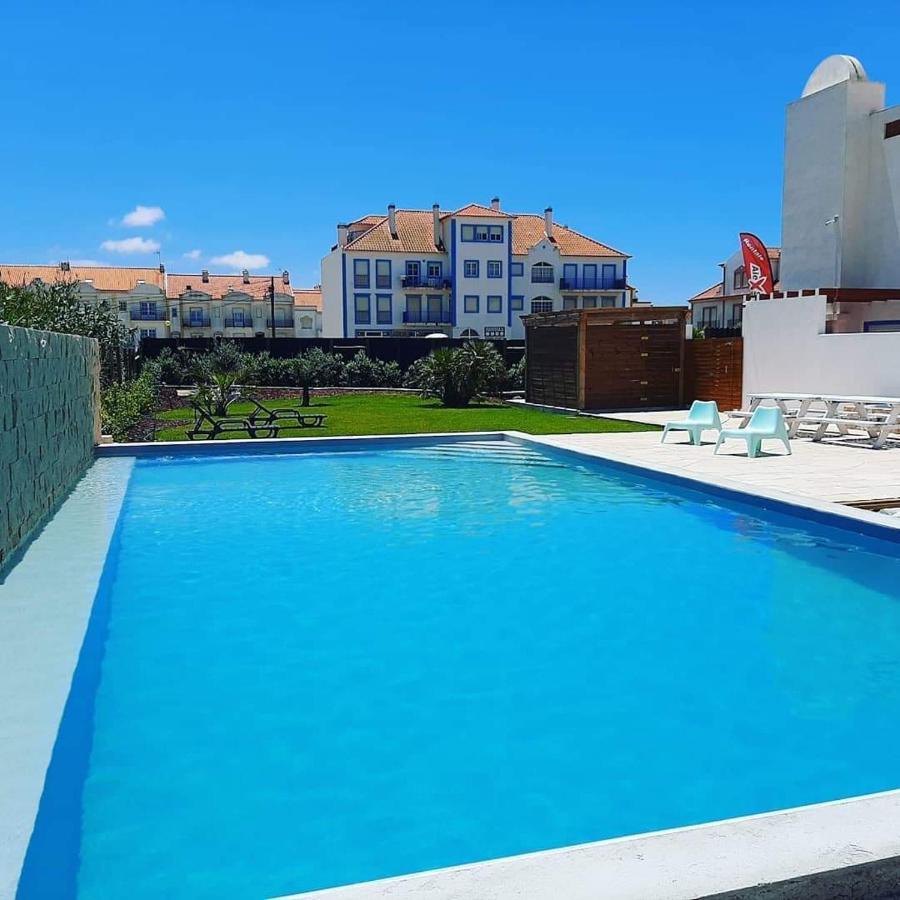 Alex Surf Hostel บาเลียล ภายนอก รูปภาพ