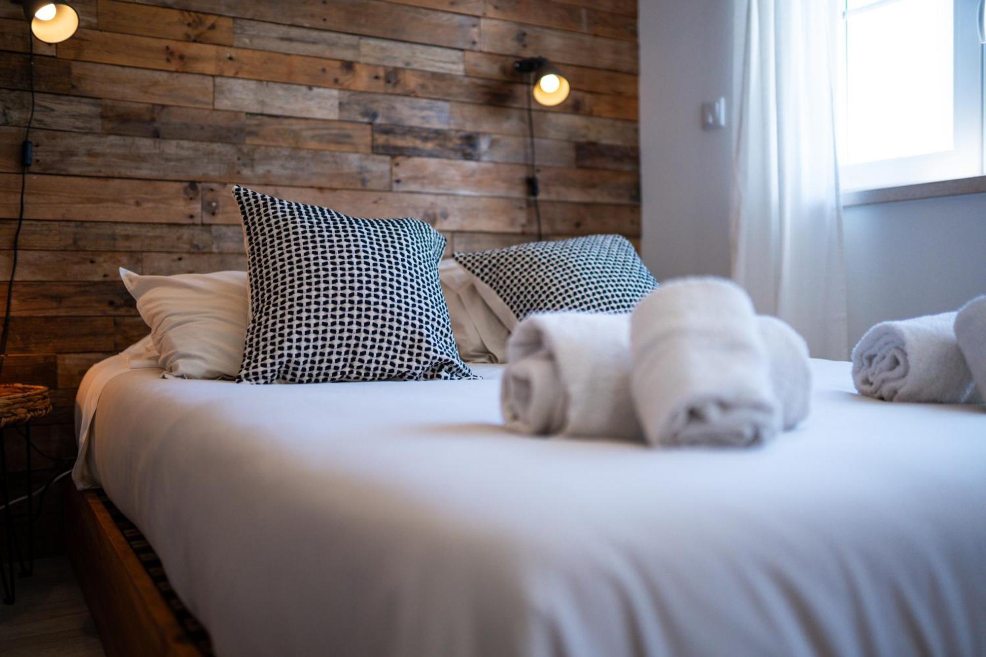 Alex Surf Hostel บาเลียล ภายนอก รูปภาพ