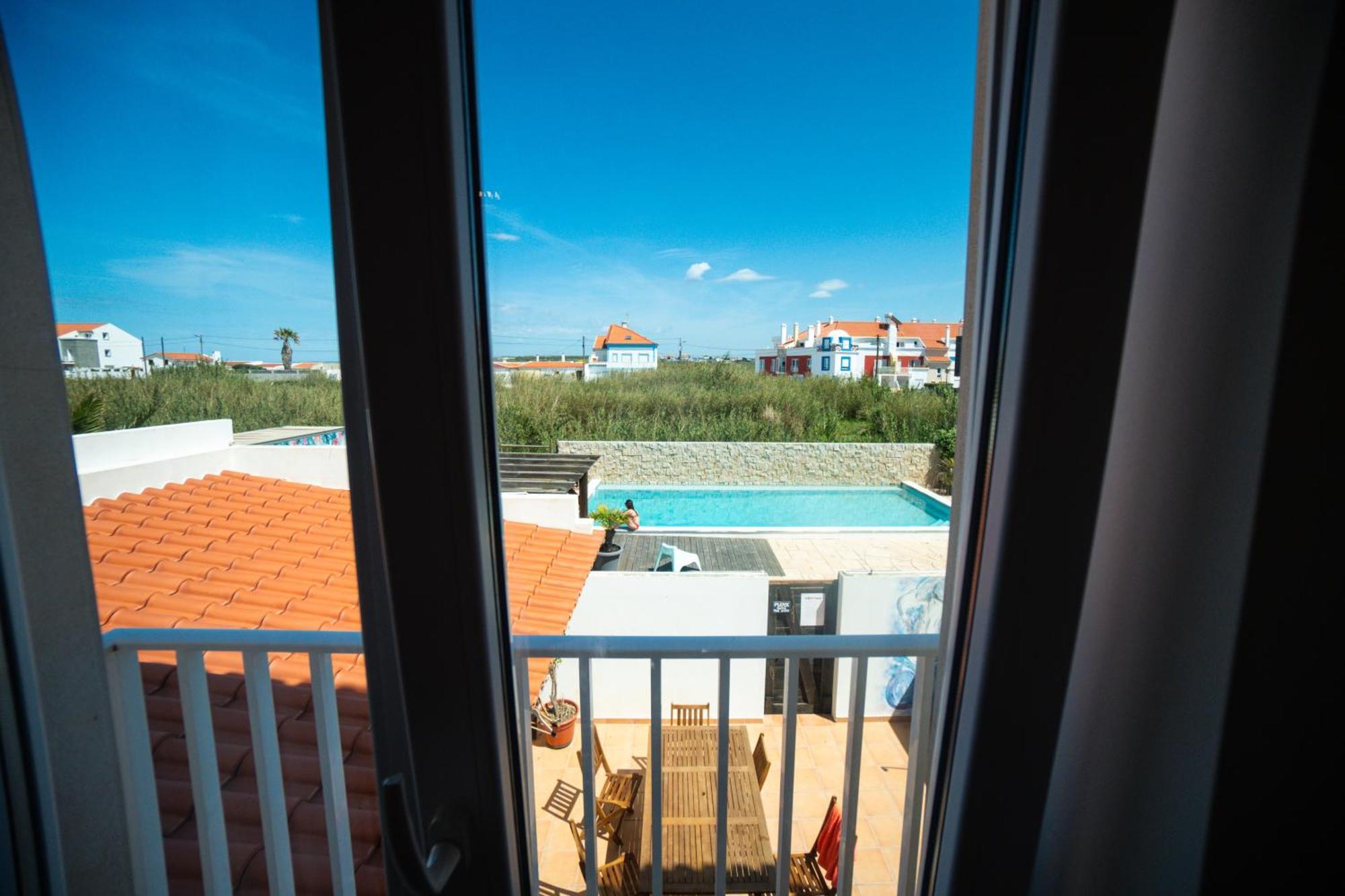 Alex Surf Hostel บาเลียล ภายนอก รูปภาพ
