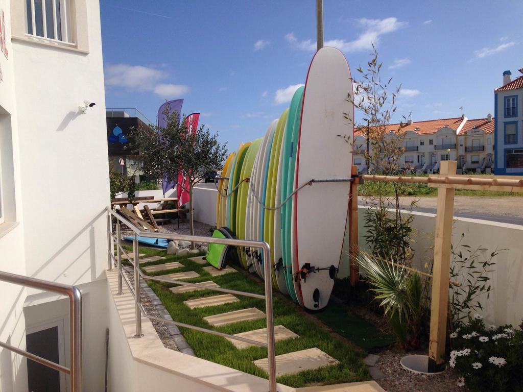 Alex Surf Hostel บาเลียล ภายนอก รูปภาพ